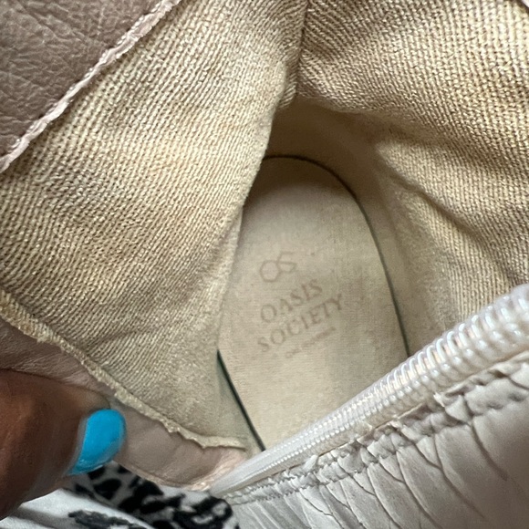 Elegant Oasis Society Cream Oasis SocAnkle Boots - Picture 13 of 13